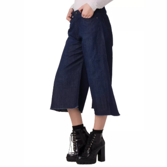 TREND DARK WASH DENIM!! $225 Diesel Wide Leg Capri - Picture 4 of 8